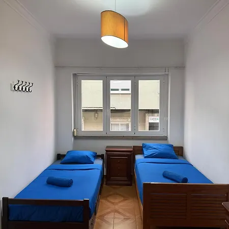 Confort Family Guest Airport * Lisbon