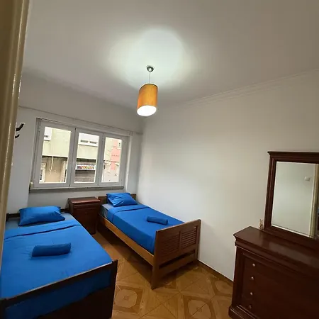 Confort Family Guest Airport Лісабон